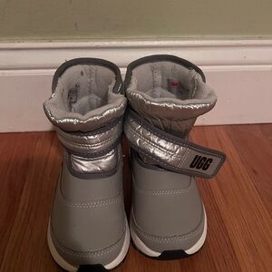UGG Kids' Silver and Gray Snow Boots